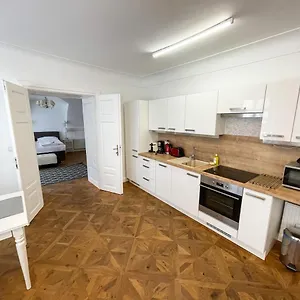  Appartement U Obecniho Dvora - Old Town